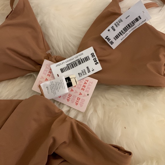 DIPPIN DAISYS 2pc BIKINI SET. NWT.  M. TOP.                 SM BOTTOM - Picture 5 of 5